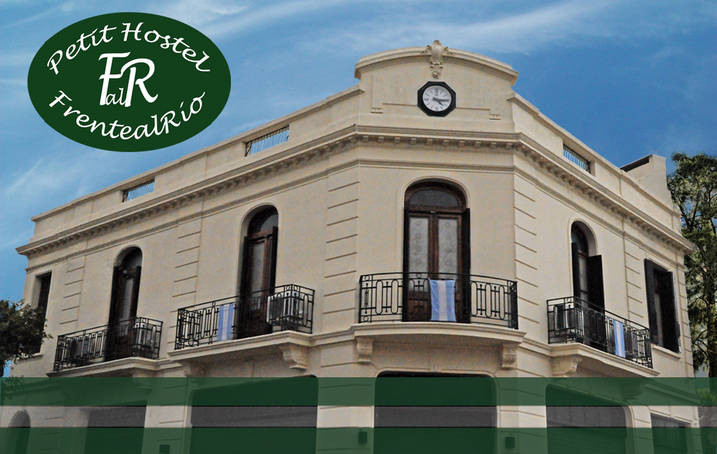 Rincon de Milberg酒店住宿-Petit Hostel Frente al Rio