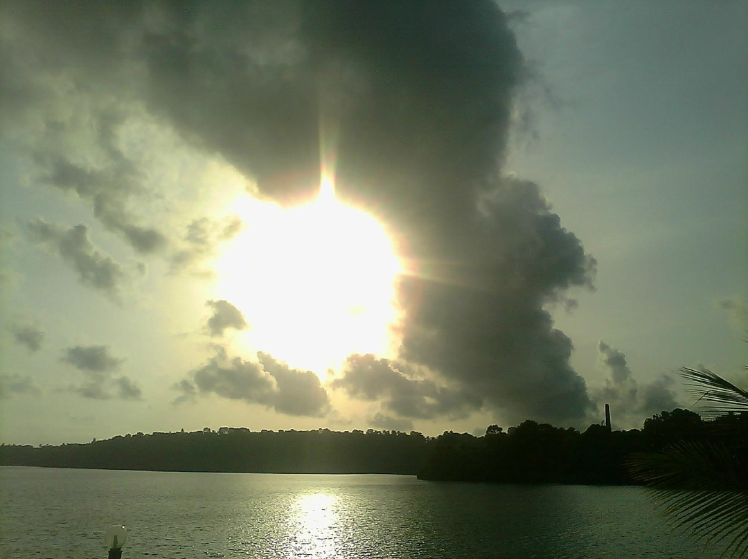 Tripvillas at Aadithyaa Resorts Lakeside主图