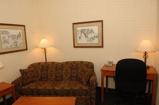 Lakeview Inns & Suites - Okotoks主图