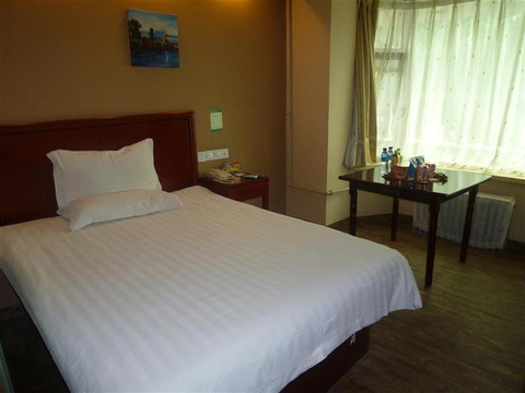 柏林派酒店(太原五一路山大二院店)主图