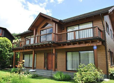 Frontera Pucon Hostel B&B