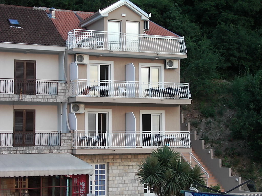 Mediteran Herceg Novi-官方