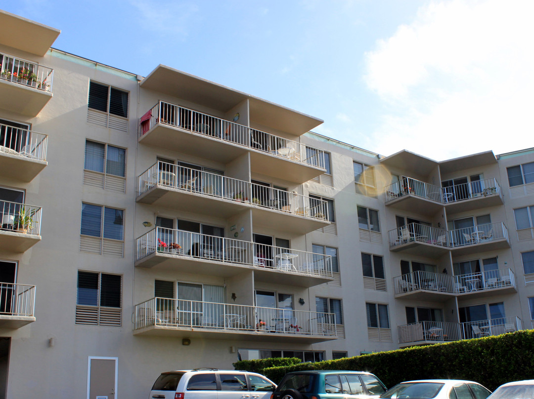 Sunset Kahili Condos