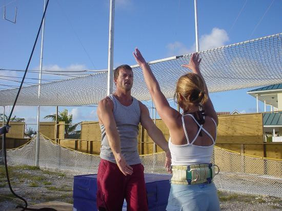 海豚表演-弗里波特必去景点