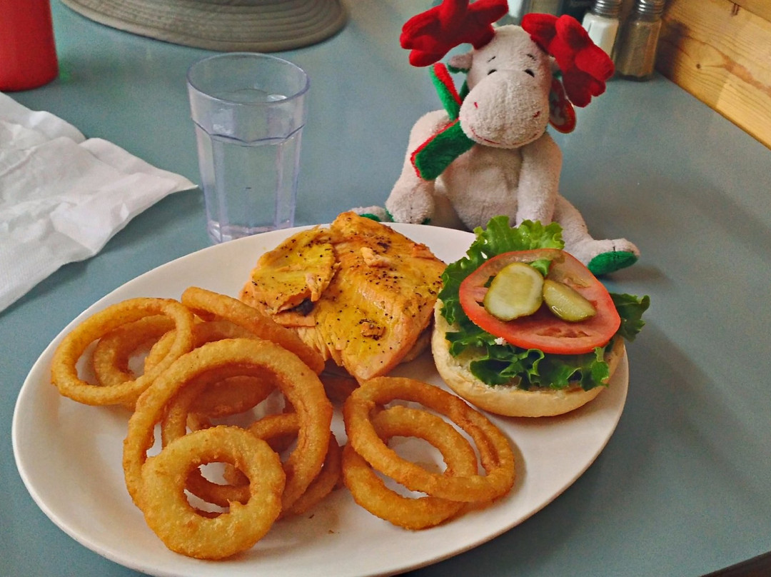 Riverhurst餐馆和美食-Back Home Bakery and Deli