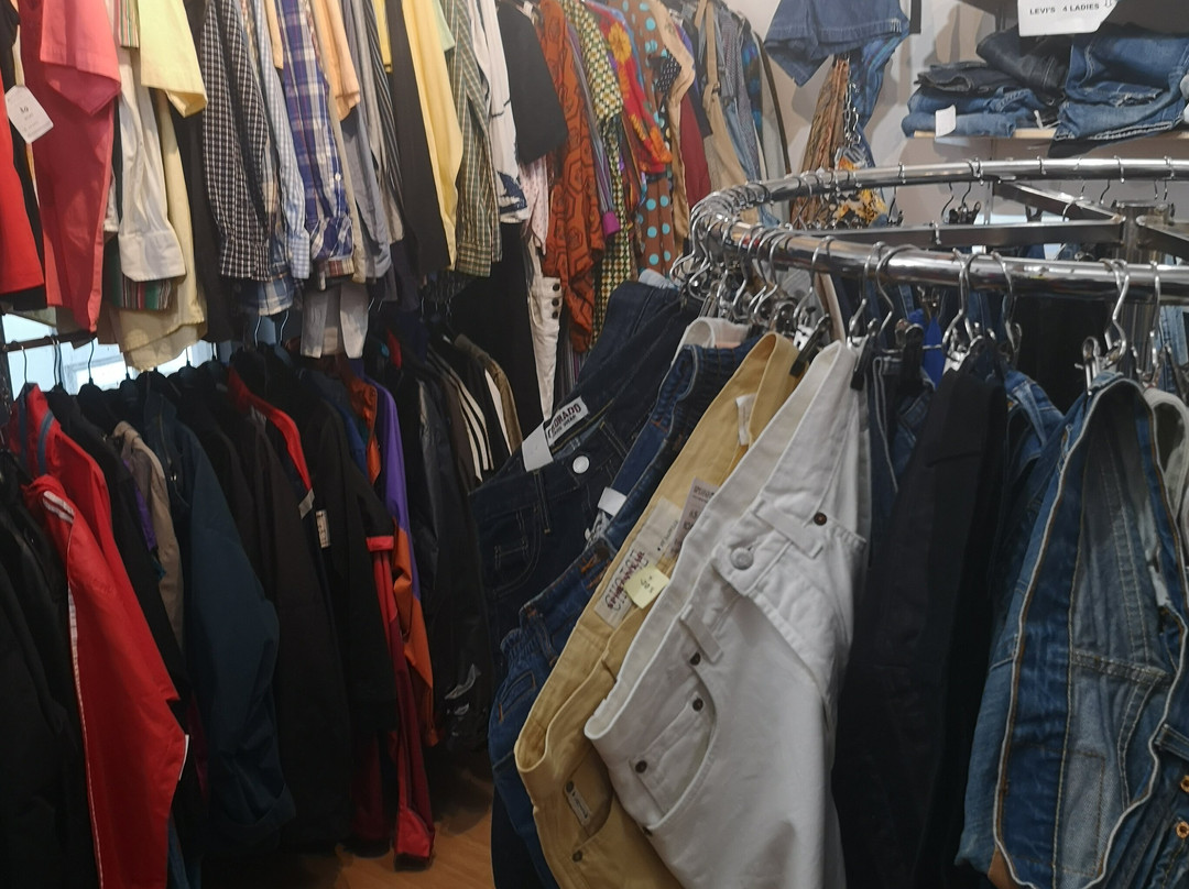 Opshop Vintage Store-布加勒斯特必去景点