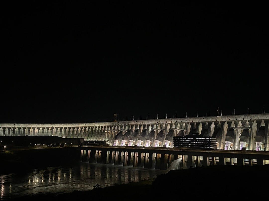 As Luzes de Itaipu-伊瓜苏必去景点