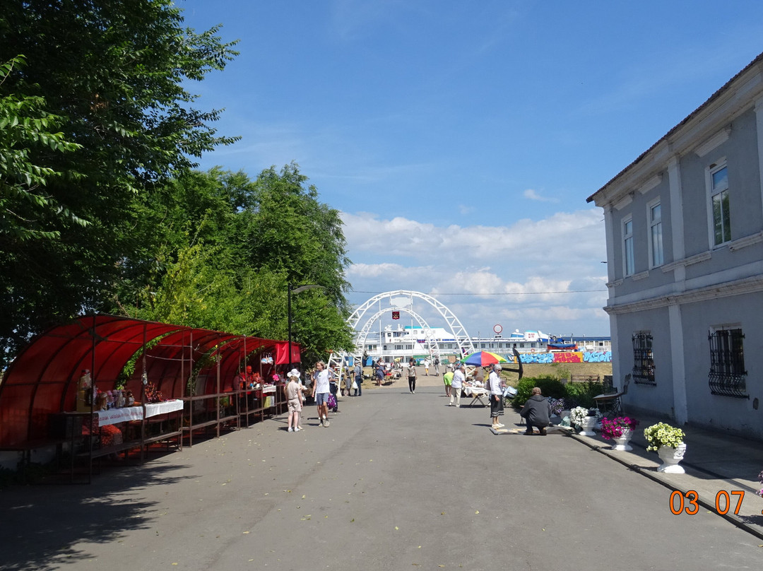 Monument to Akpars - in honor of the archers who participated in the founding of the city