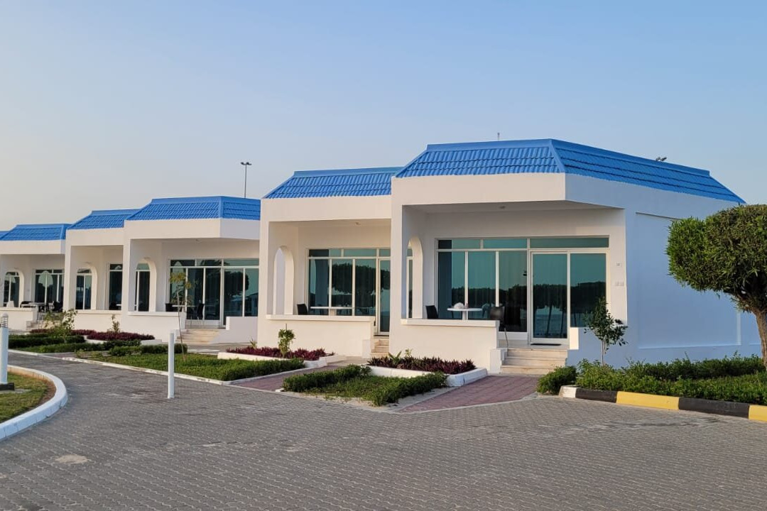 Holiday Beach Resort主图