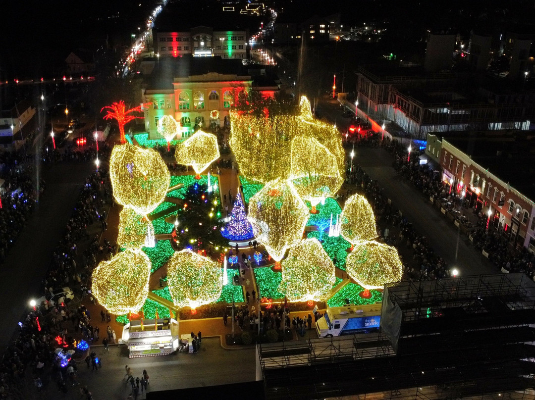 Bentonville Town Square景点图片