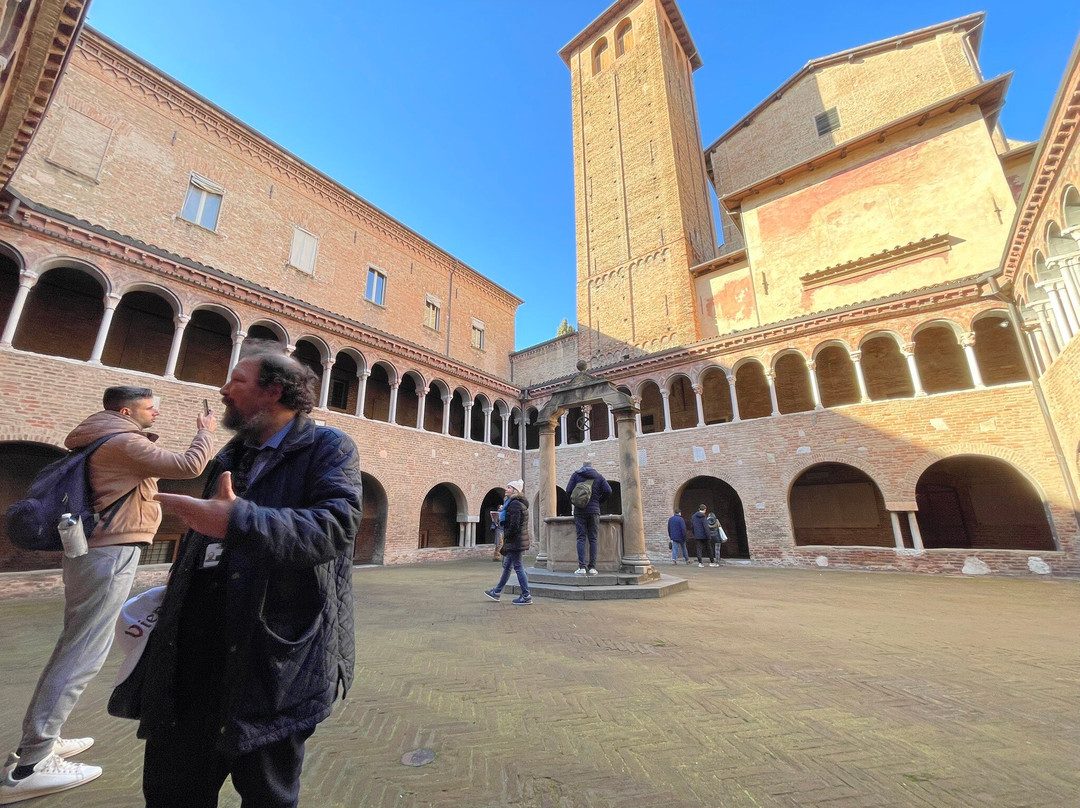 Archemilia Day Tours-博洛尼亚必去景点