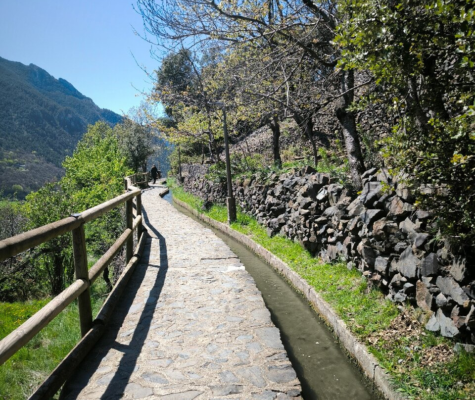 Sola Irrigation Canal Trail-安道尔城必去景点