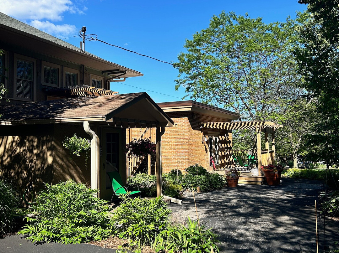 Baileys Harbor Schoolhouse Inn主图