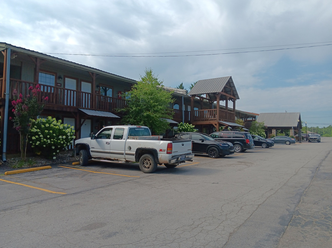 The Smoke House Lodge & Vacation Cabins主图