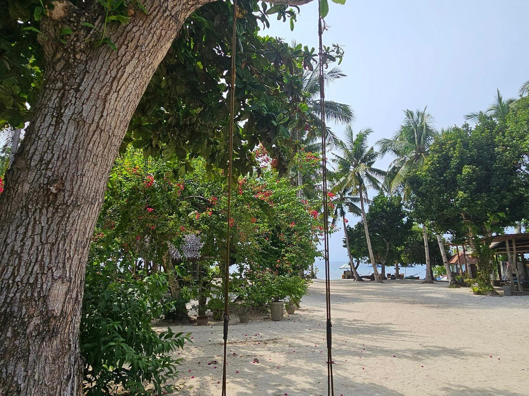 亚摩瑞拉度假村主图