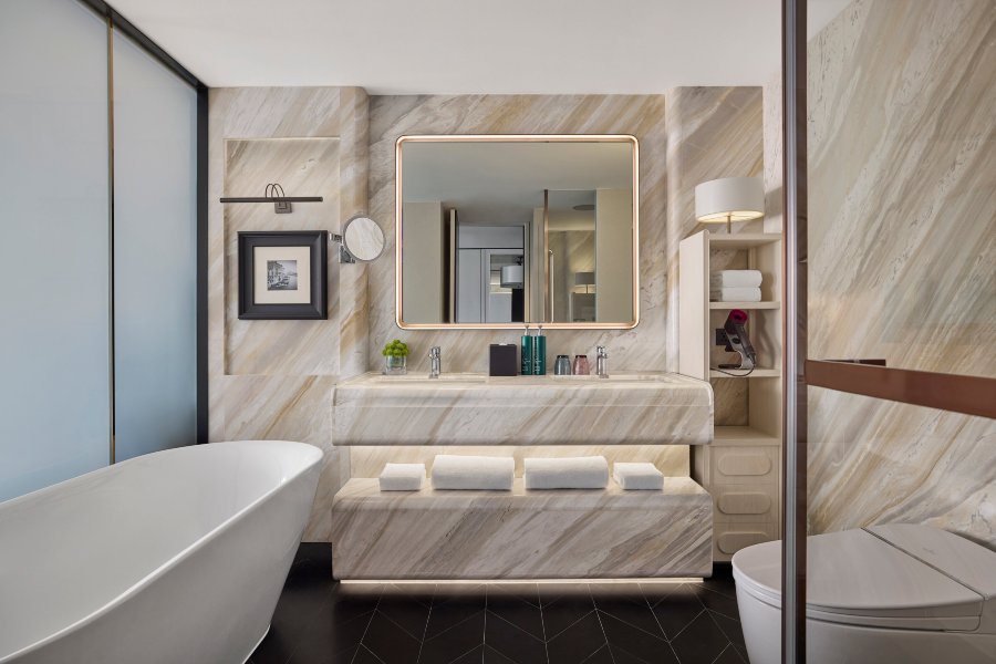 上海城中希尔顿酒店-浴室