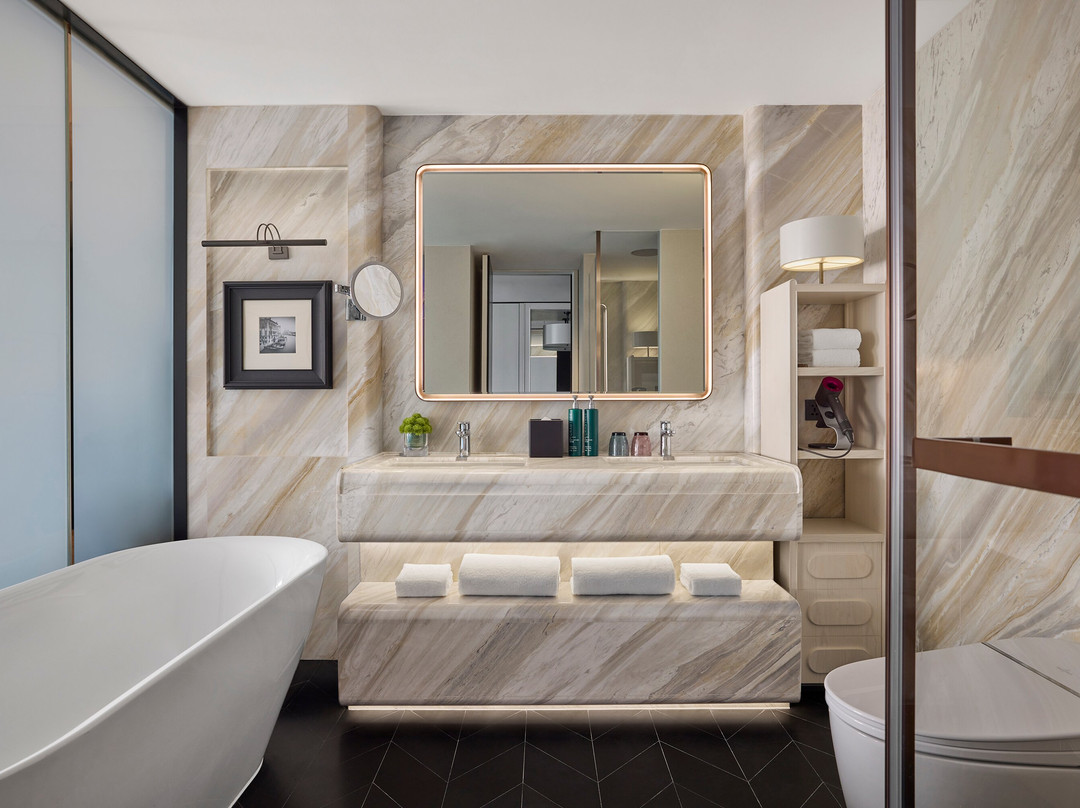 上海城中希尔顿酒店主图