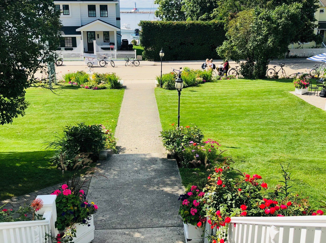 Harbour View inn主图