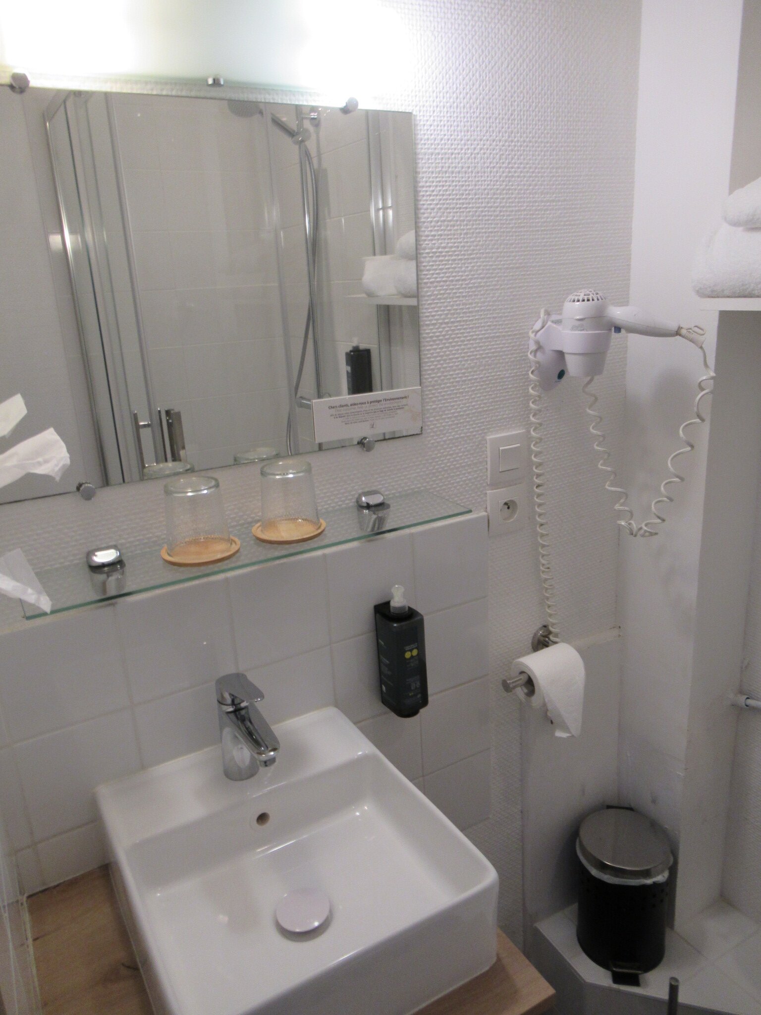 Logis Auberge de Kerveoc'h-浴室
