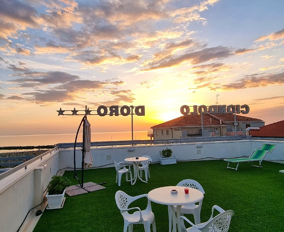 Hotel Ciondolo D'Oro主图