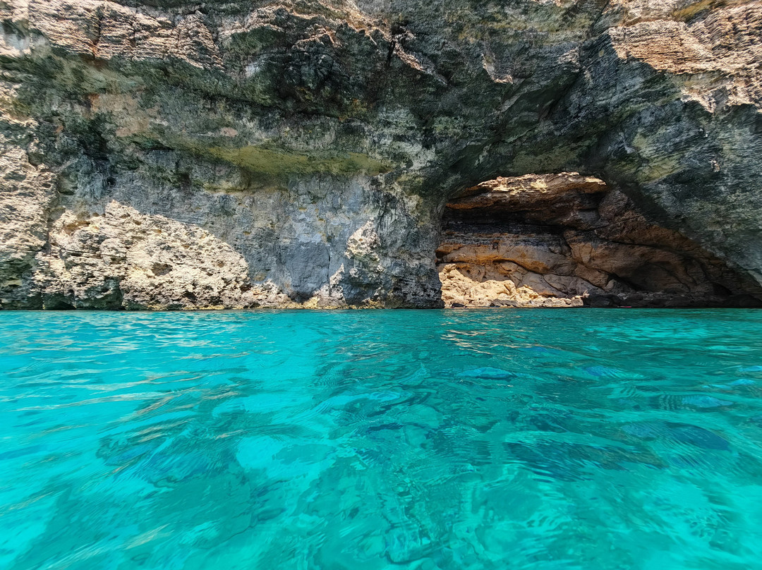 Crystal Lagoon-Comino必去景点