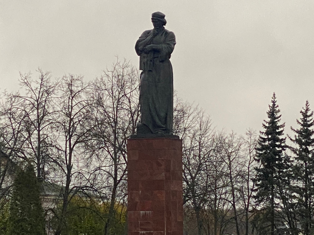 Francysk Skaryna Statue-波洛茨克必去景点