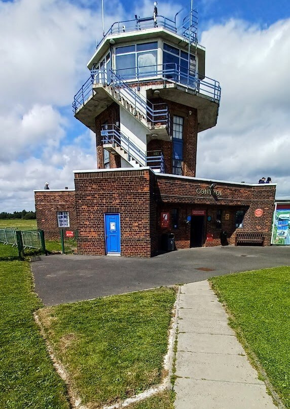 Manchester Barton Aerodrome景点图片