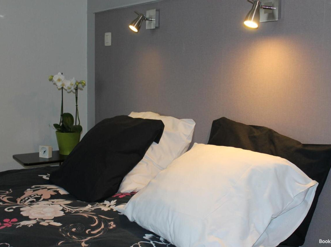 德普勒格酒店主图