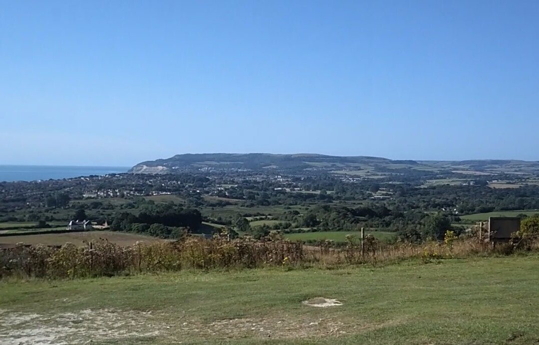 Brading Down Lookout Point景点图片