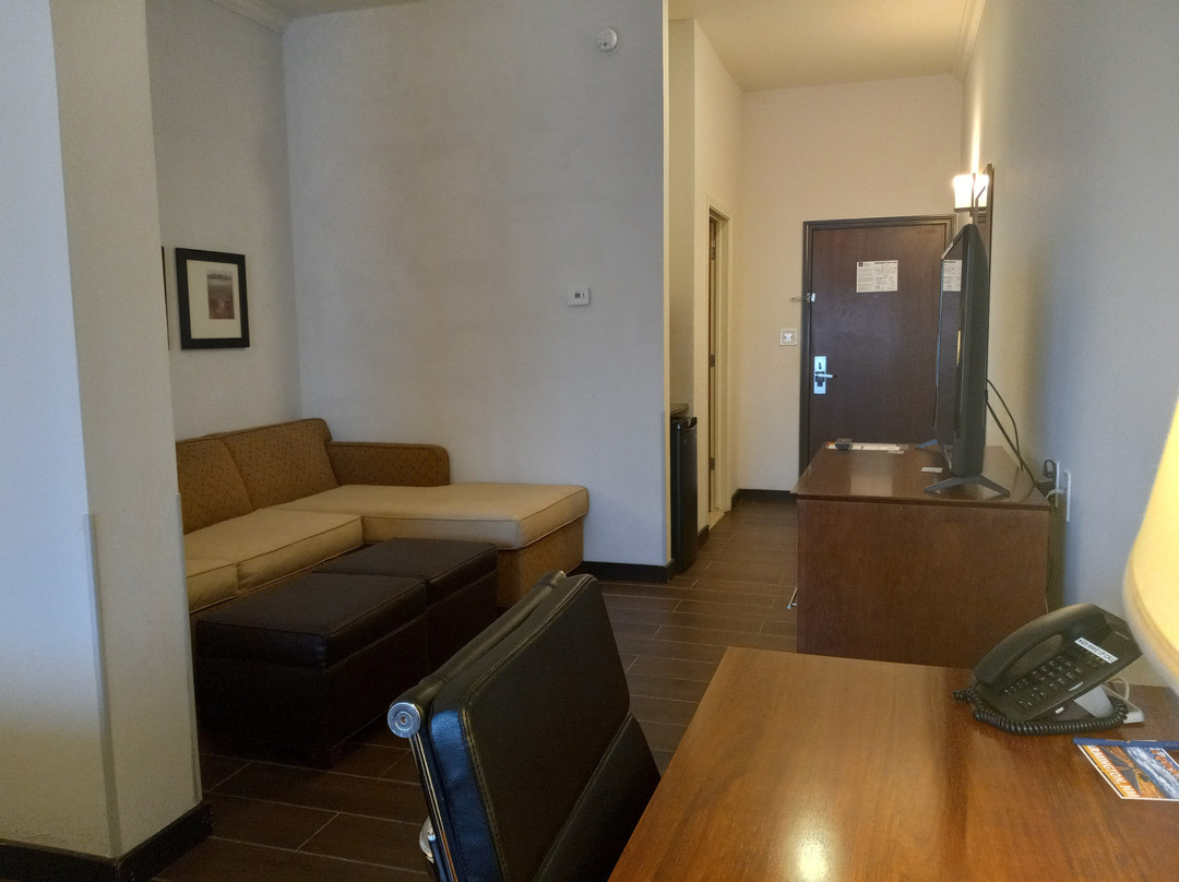 Comfort Suites Farmington主图