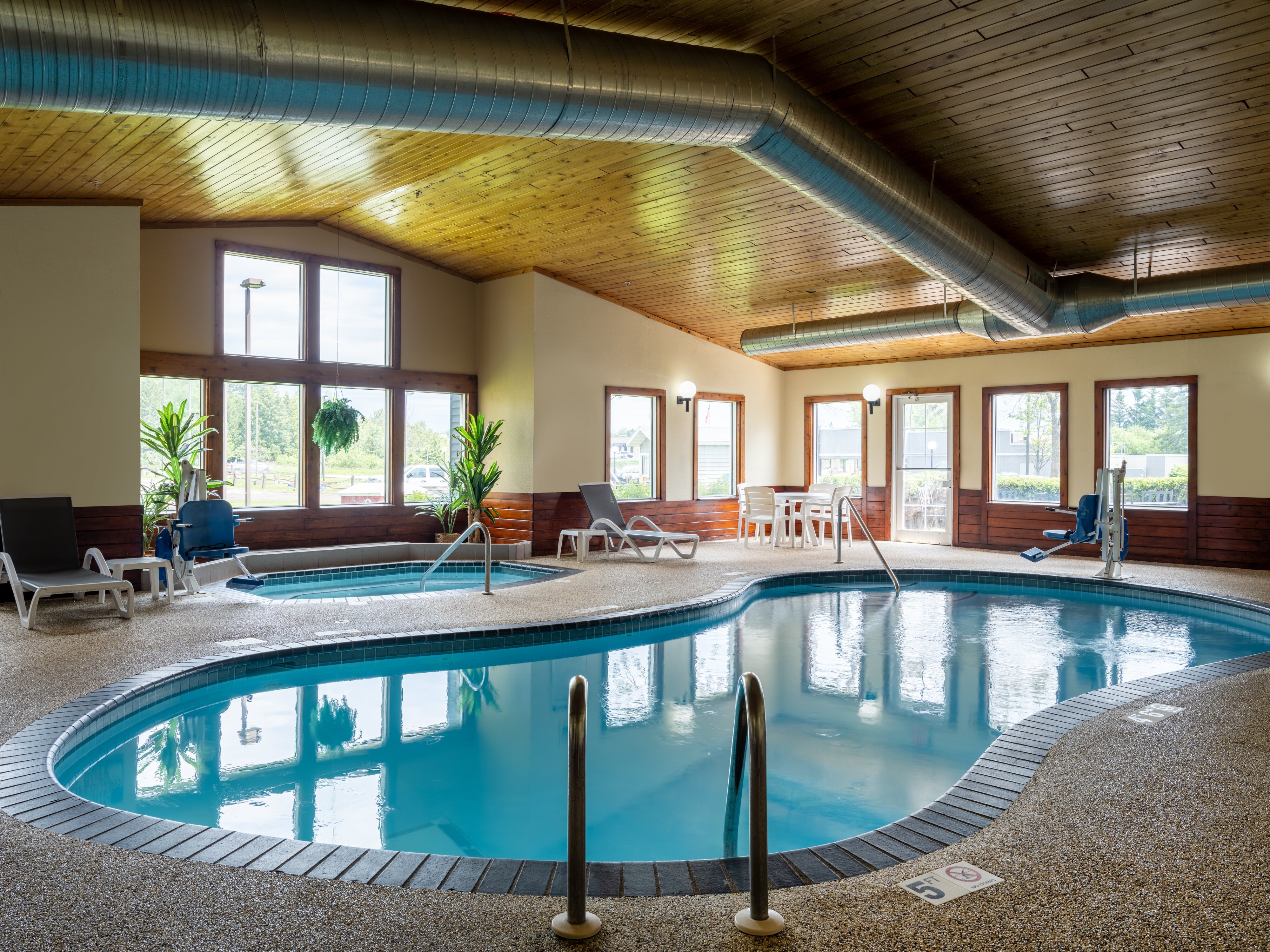 Country Inn Of Two Harbors-泳池