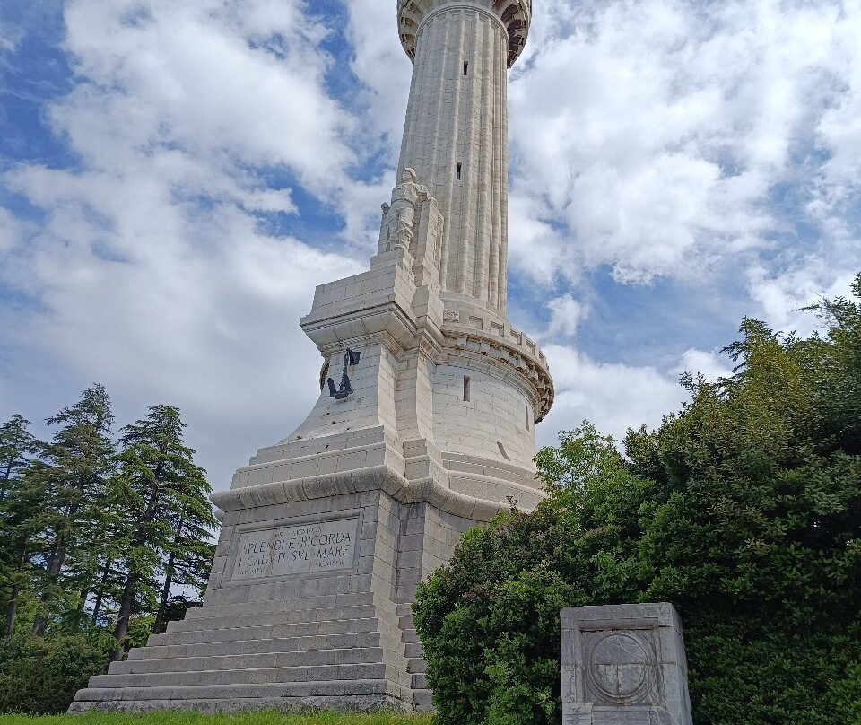 Faro della Vittoria景点图片