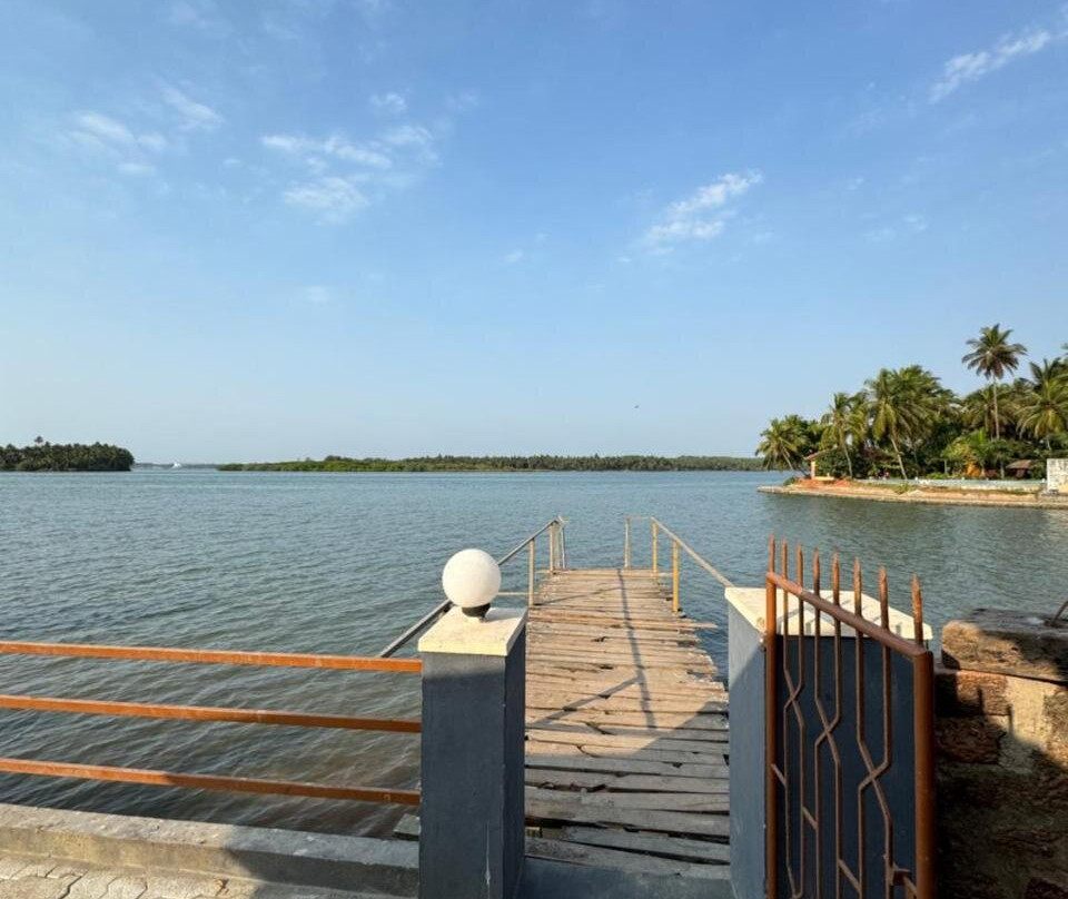 The backwater homestay