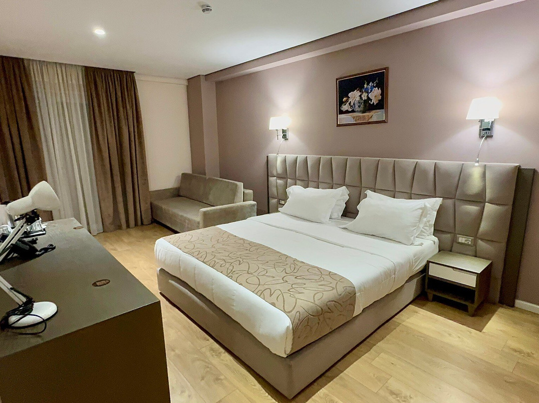 Doanesia Premium Hotel & Spa主图