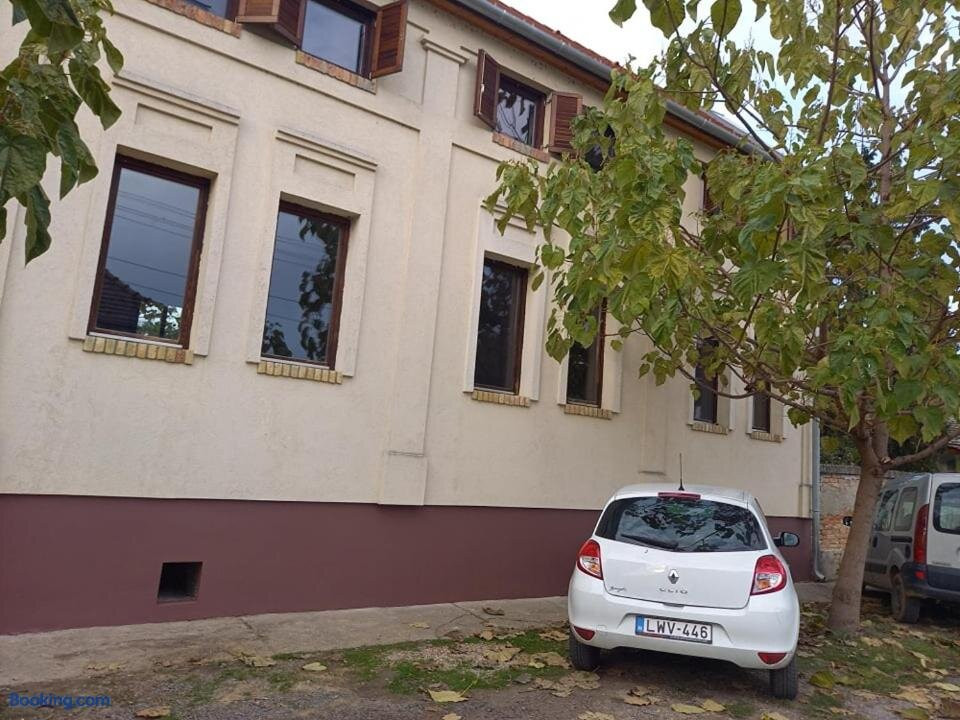Vadaszkurt Vendegfogado