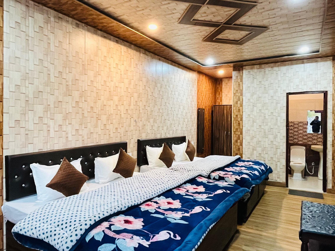 Dev Bhoomi Camping Resort主图