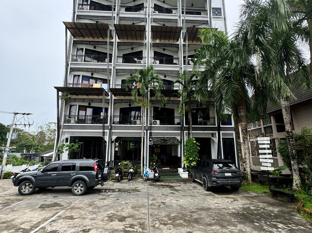迪安达曼酒店主图