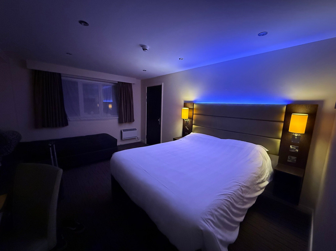 Premier Inn Reading South Hotel