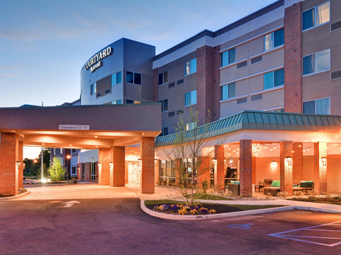 Courtyard by Marriott Long Island Islip/Courthouse Complex主图
