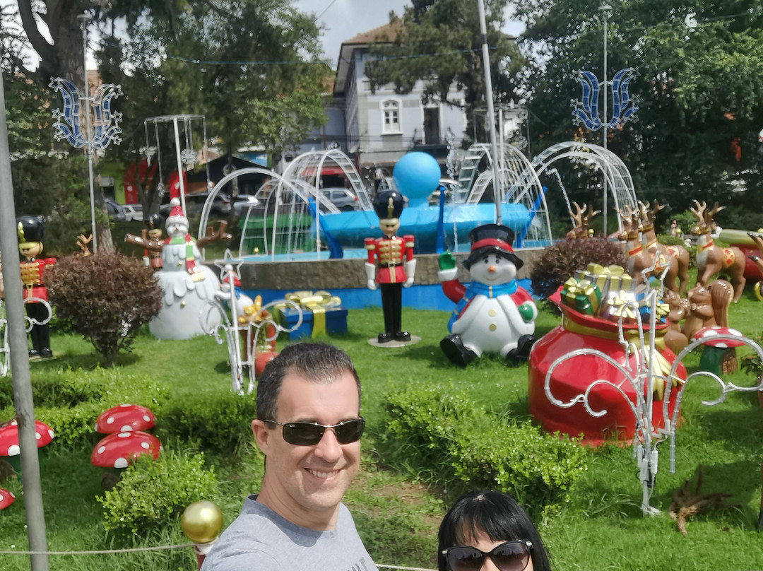 Praça Julio Domingues Pereira-坎普斯－杜若尔当必去景点