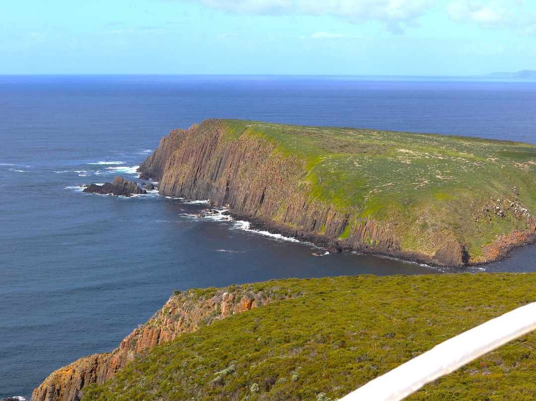 Cape Bruny Lighthouse Tours-布鲁尼岛必去景点