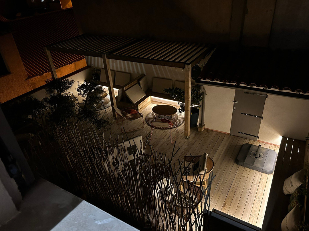 Intense Boutik Hôtel主图