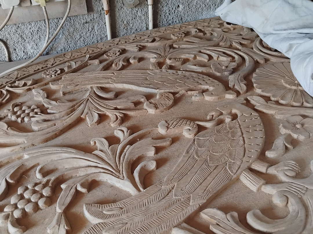 Antiques Mallcy-Kornos必去景点