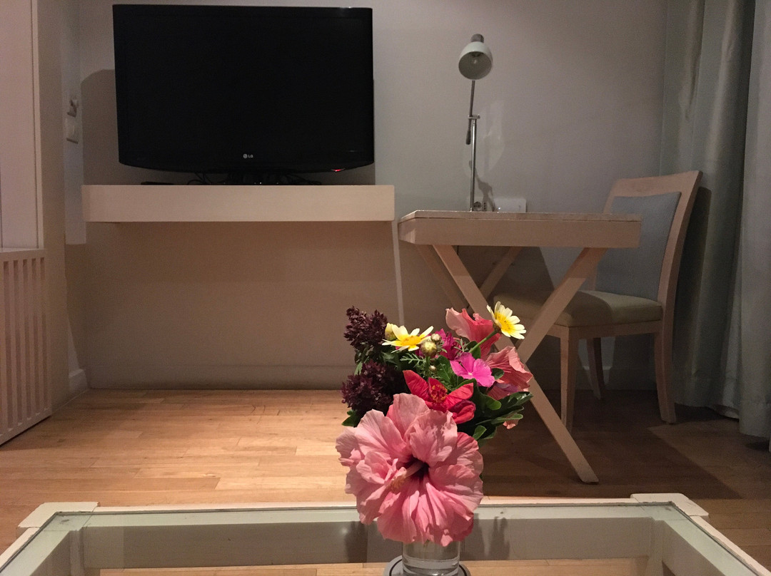 萨尔哈什古宫度假酒店主图