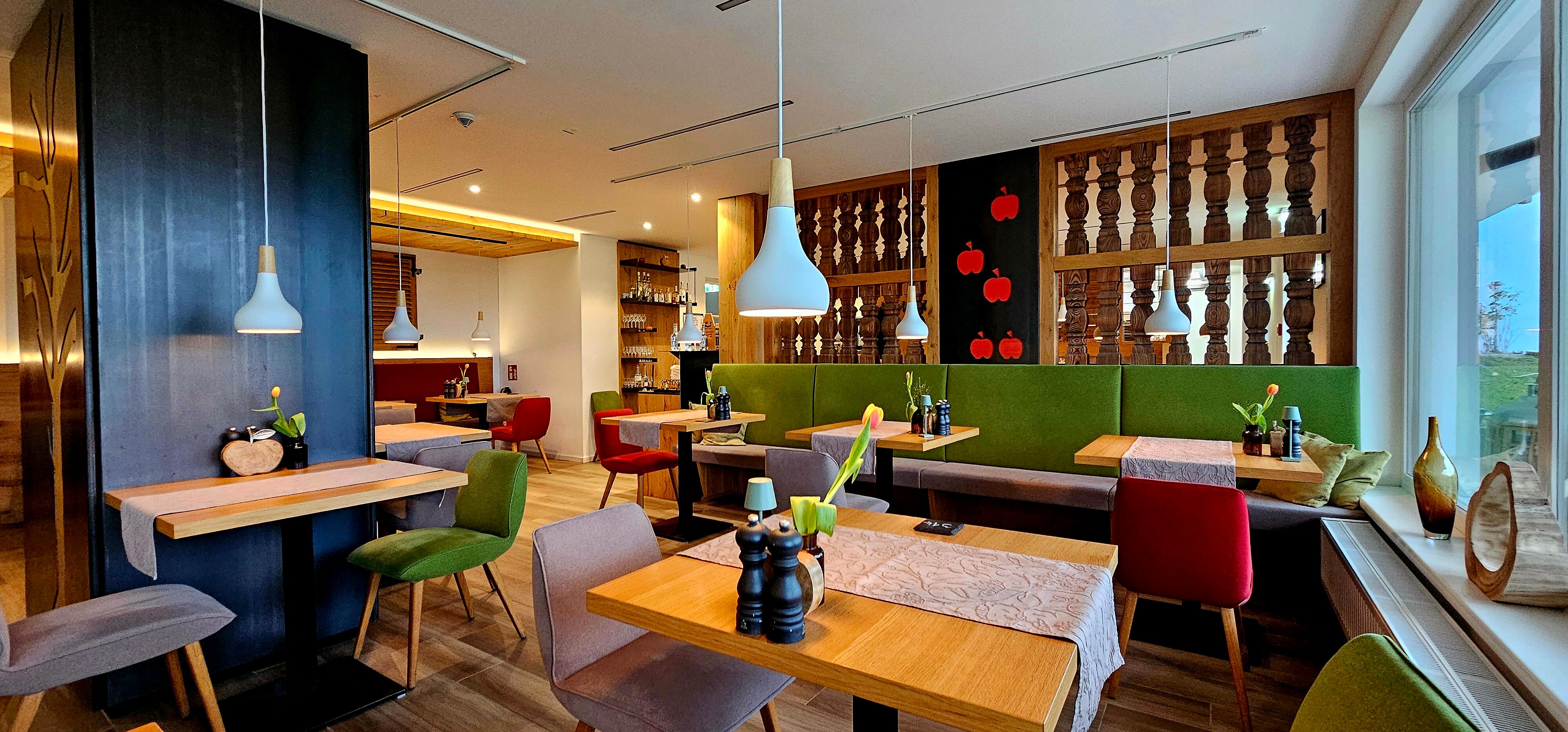 Schnitzers Dahoam-官方