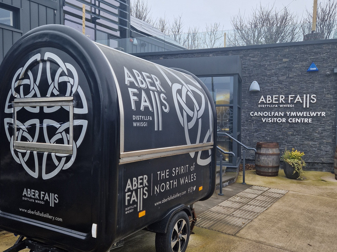 Aber Falls Whisky Distillery景点图片