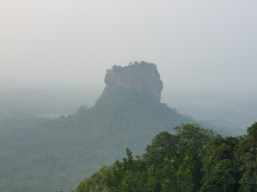 Rana's Travel Counter & Information Center-哈巴拉娜必去景点