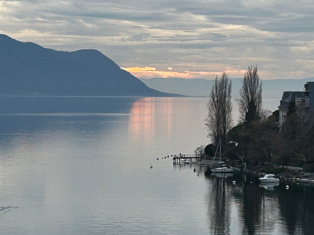 艾克森耶大酒店主图
