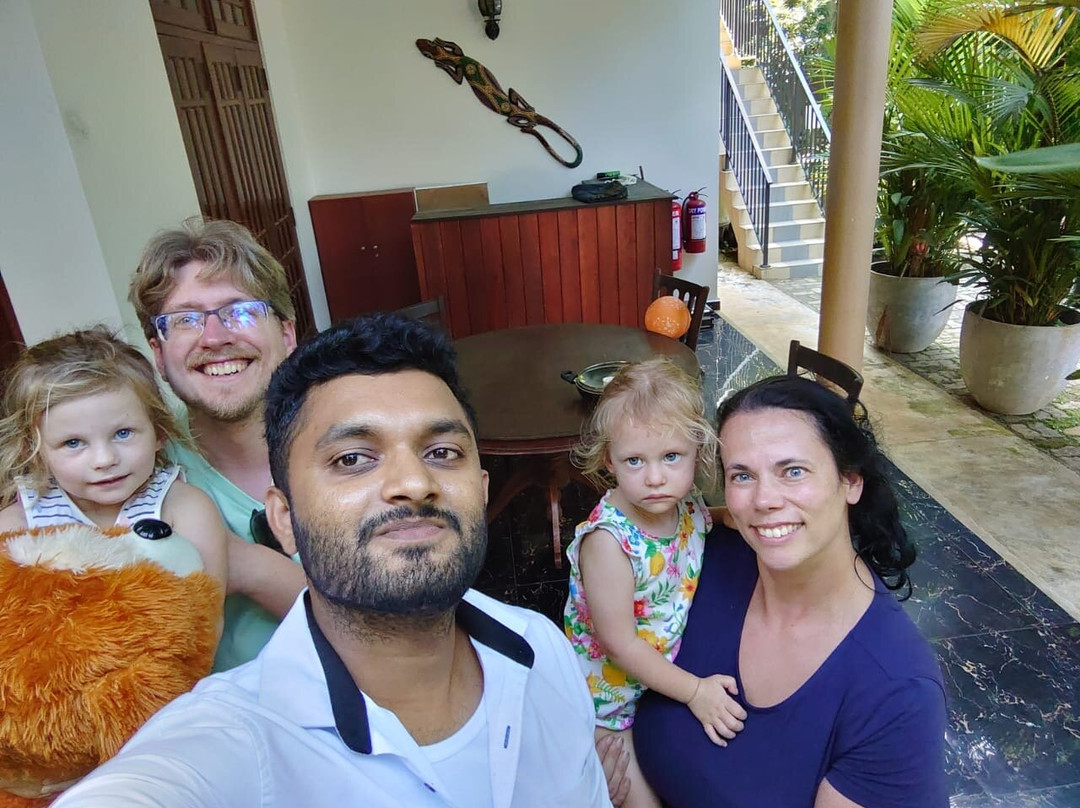 Ruhiru Tours.-科伦坡必去景点