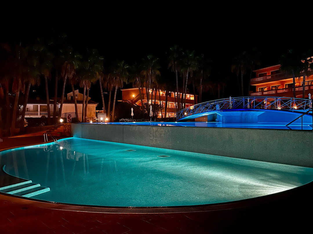 芒港水疗酒店主图